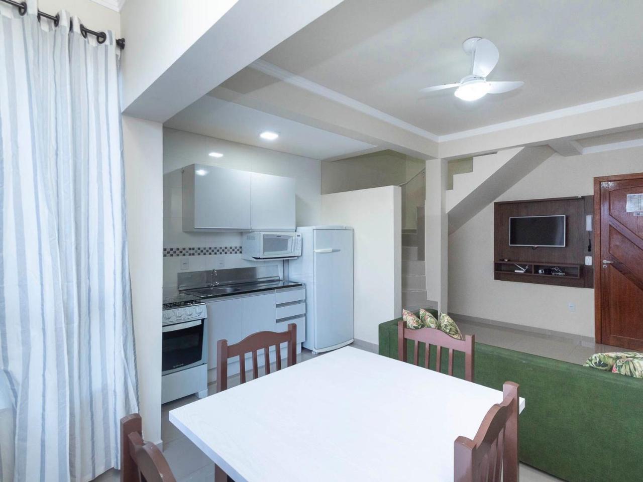 Apartamento Economico Para 4 Pessoas Em Bombinhas Exterior photo